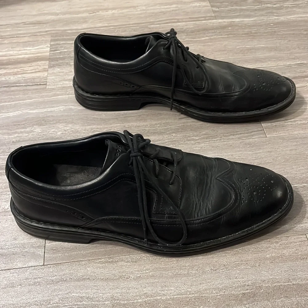 Rockport black wingtip